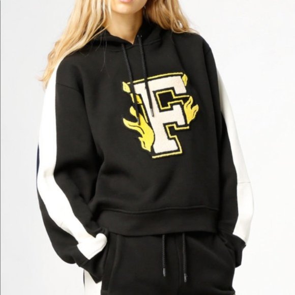 💥HOT ITEM💥PUMA X FENTY BY RIHANNA HOODED PANEL SWEATER - Picture 3 of 15